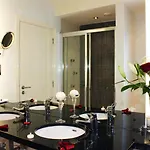 Hotel The Prince Rooms 4*