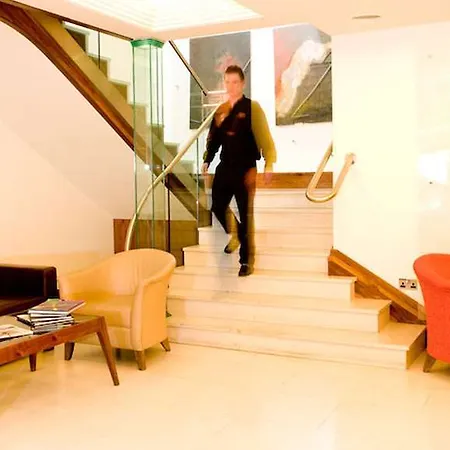 The 4* Athlone