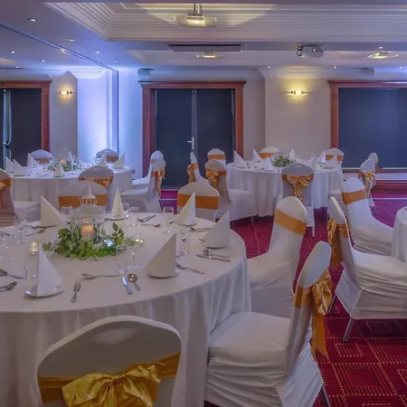 Of Wales Hotell 4*